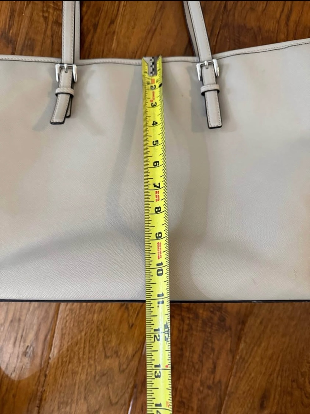 Michael Kors Light Cream Saffiano Leather Tote with Logo Charm - Picture 2 of 9